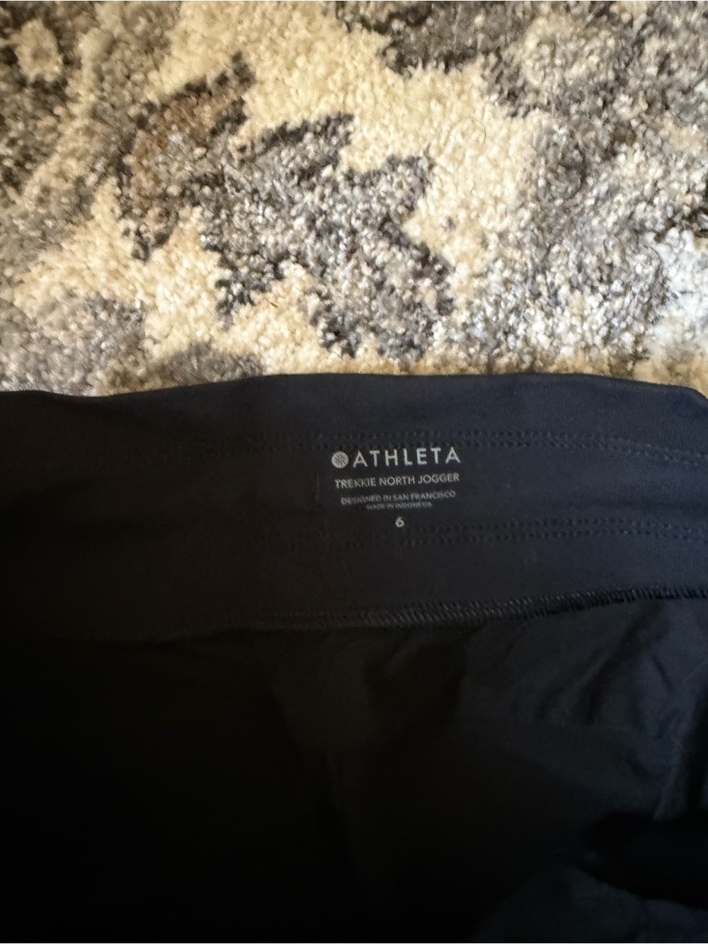 BRAND NEW ATHLETA JOGGERS 💞 - Picture 4 of 7